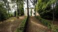 Toscana Immobiliare - Villa with land and outbuilding for sale in Arezzo, Tuscany